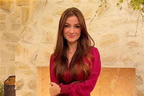 Quem é Jordana Vucetic, tiktoker do 'bombom evangelístico' .